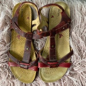 Taos Red Sandals Size 10